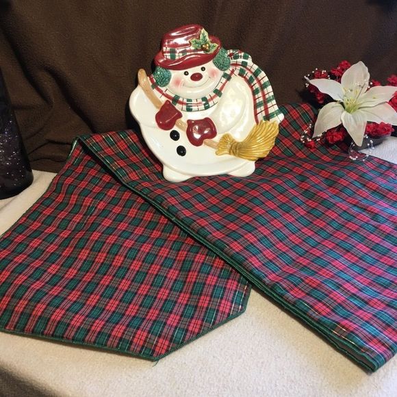 Checkered Holiday Table Runner - Picture 1 of 3